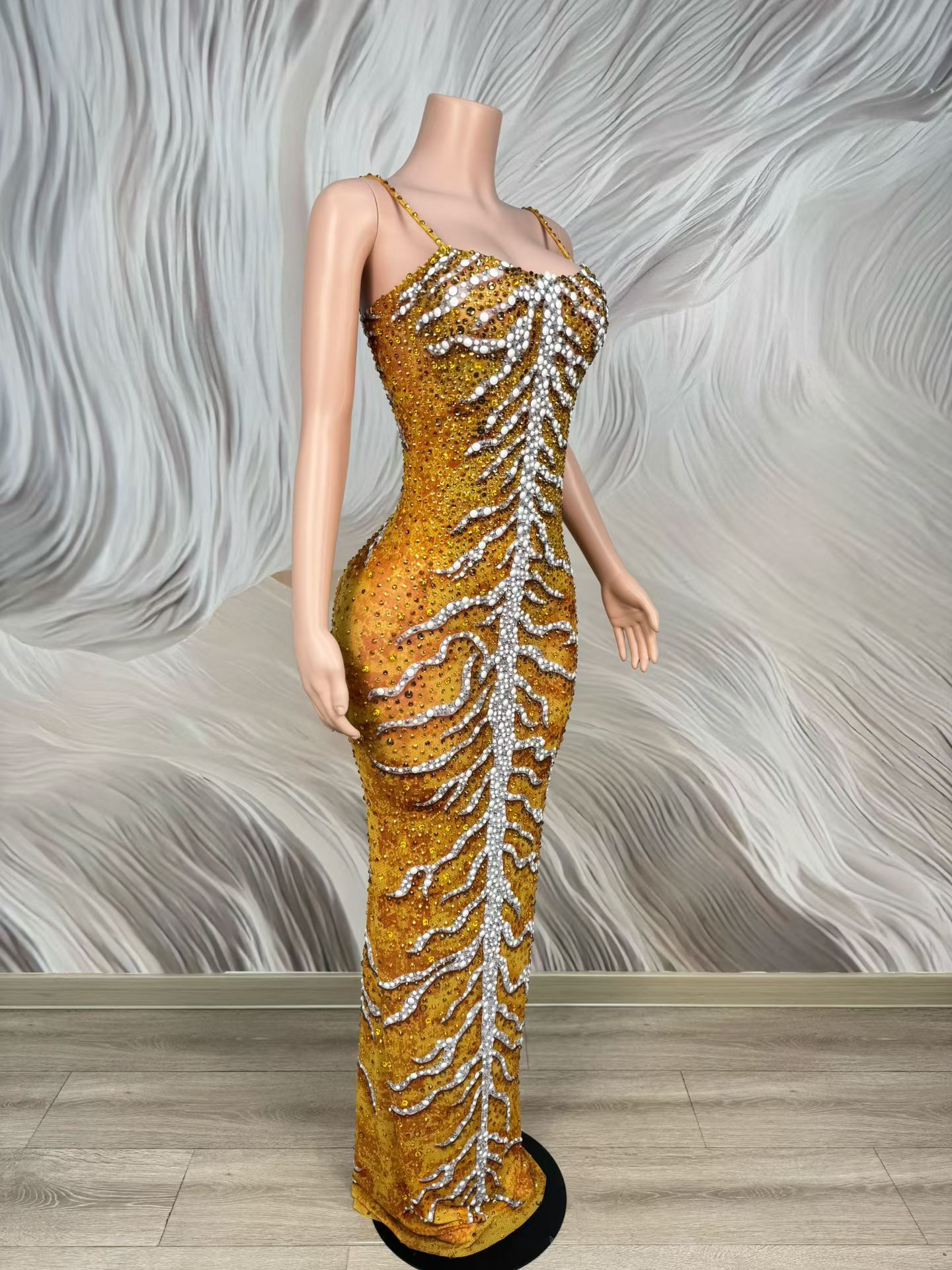 فساتين طويلة أنيقة من السباندك - مراجعة Sparkly Rhinestone Club Party Dress وسعره